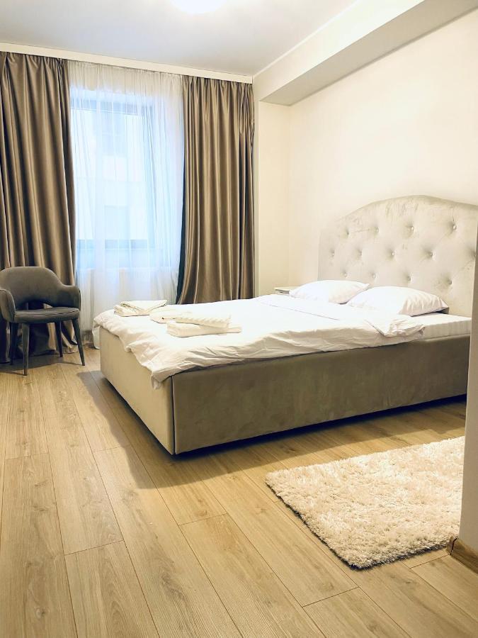 Londof Luxury Apartments - With A Panoramic View Over The City Braşov Exterior foto
